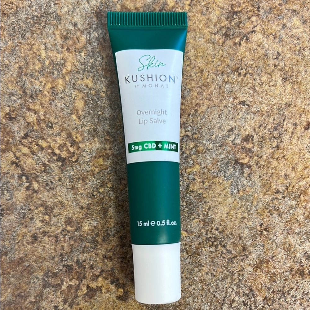 New Monat Skin Kushion by Monat Overnight Lip Salve